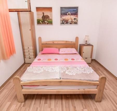 Backyard Apartment Охрид Екстериор снимка