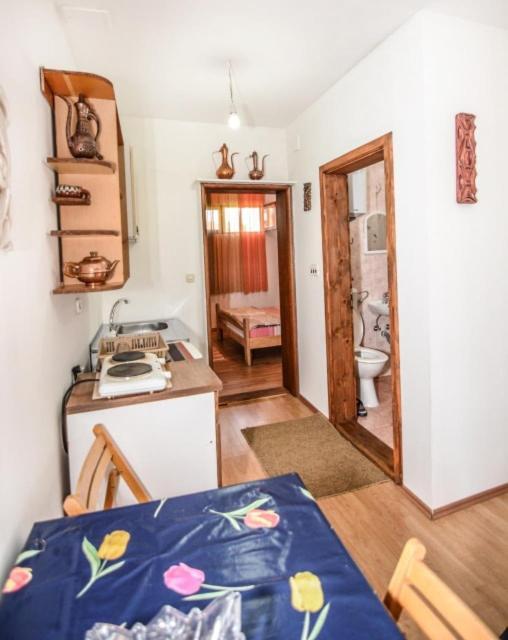 Backyard Apartment Охрид Екстериор снимка