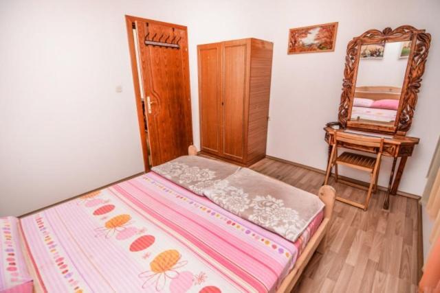 Backyard Apartment Охрид Екстериор снимка